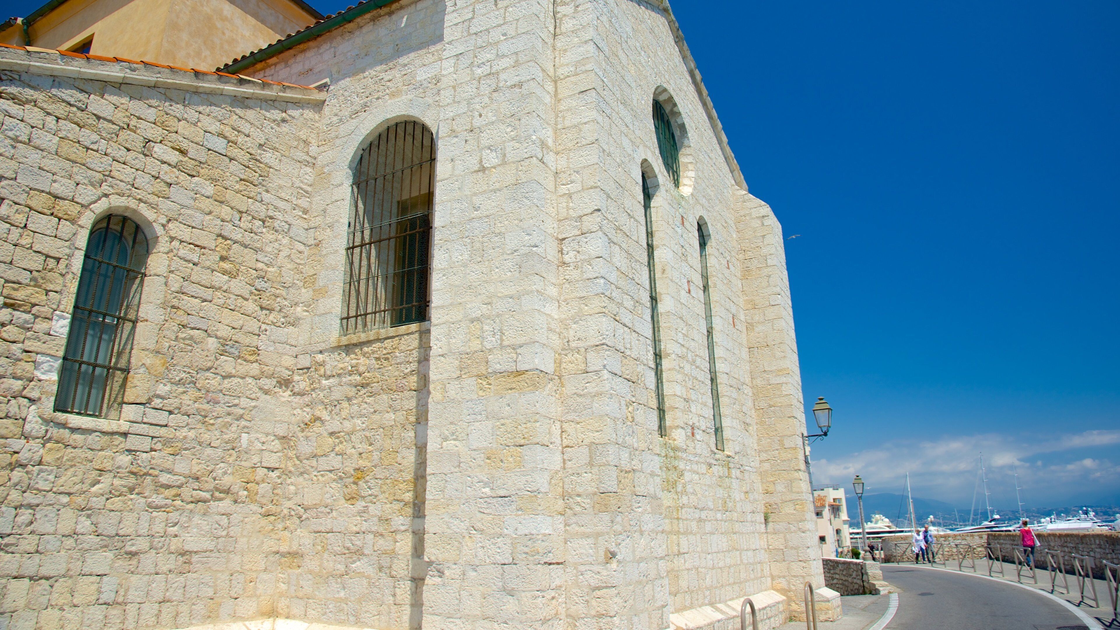 Antibes Cathedral which includes heritage elements and a church or cathedral