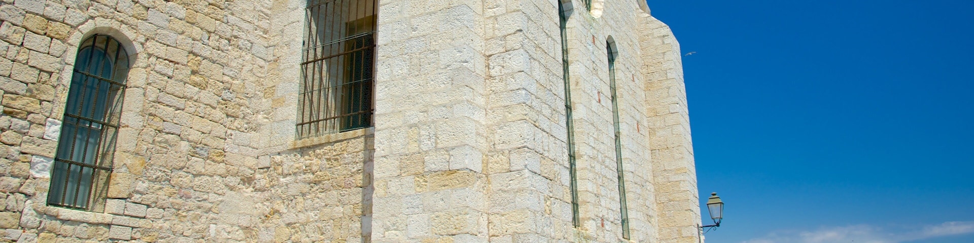 Antibes Cathedral which includes heritage elements and a church or cathedral