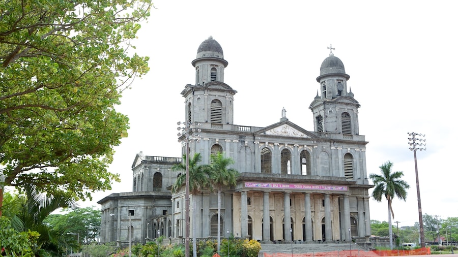 Managua Cathedral featuring religious aspects, heritage architecture and a church or cathedral