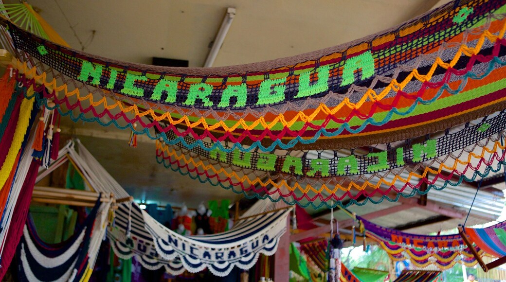 Carlos Roberto Huembes Market showing signage