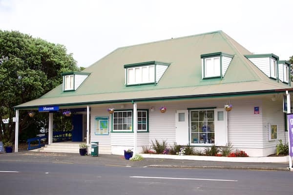 Russell Museum mostrando strade