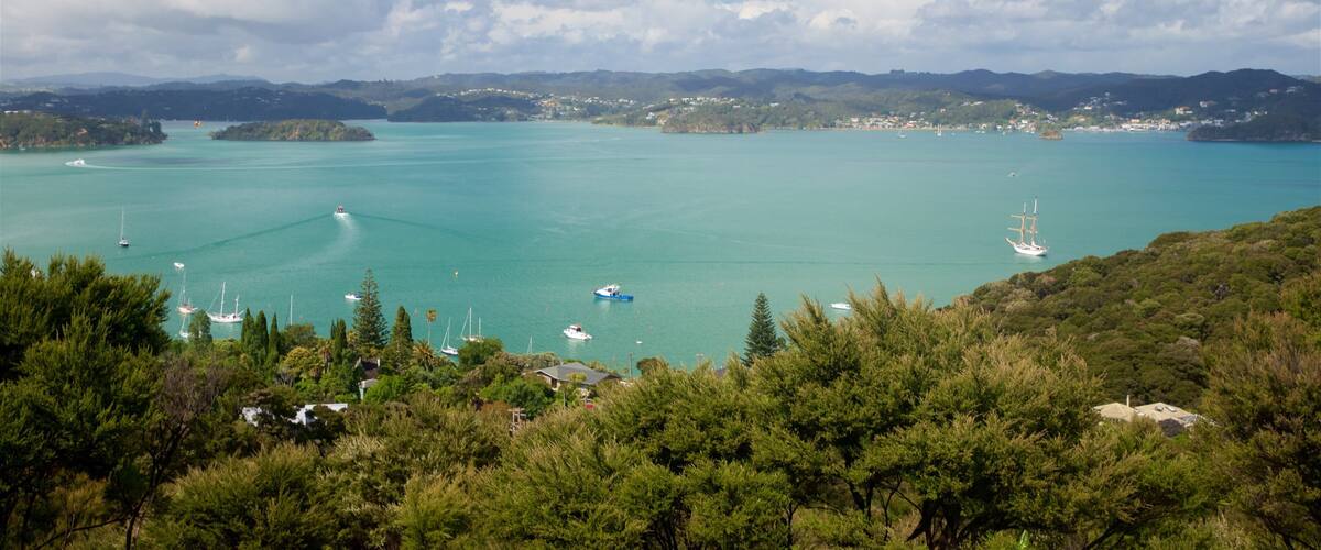Flagstaff Hill which includes tranquil scenes, a bay or harbour and landscape views