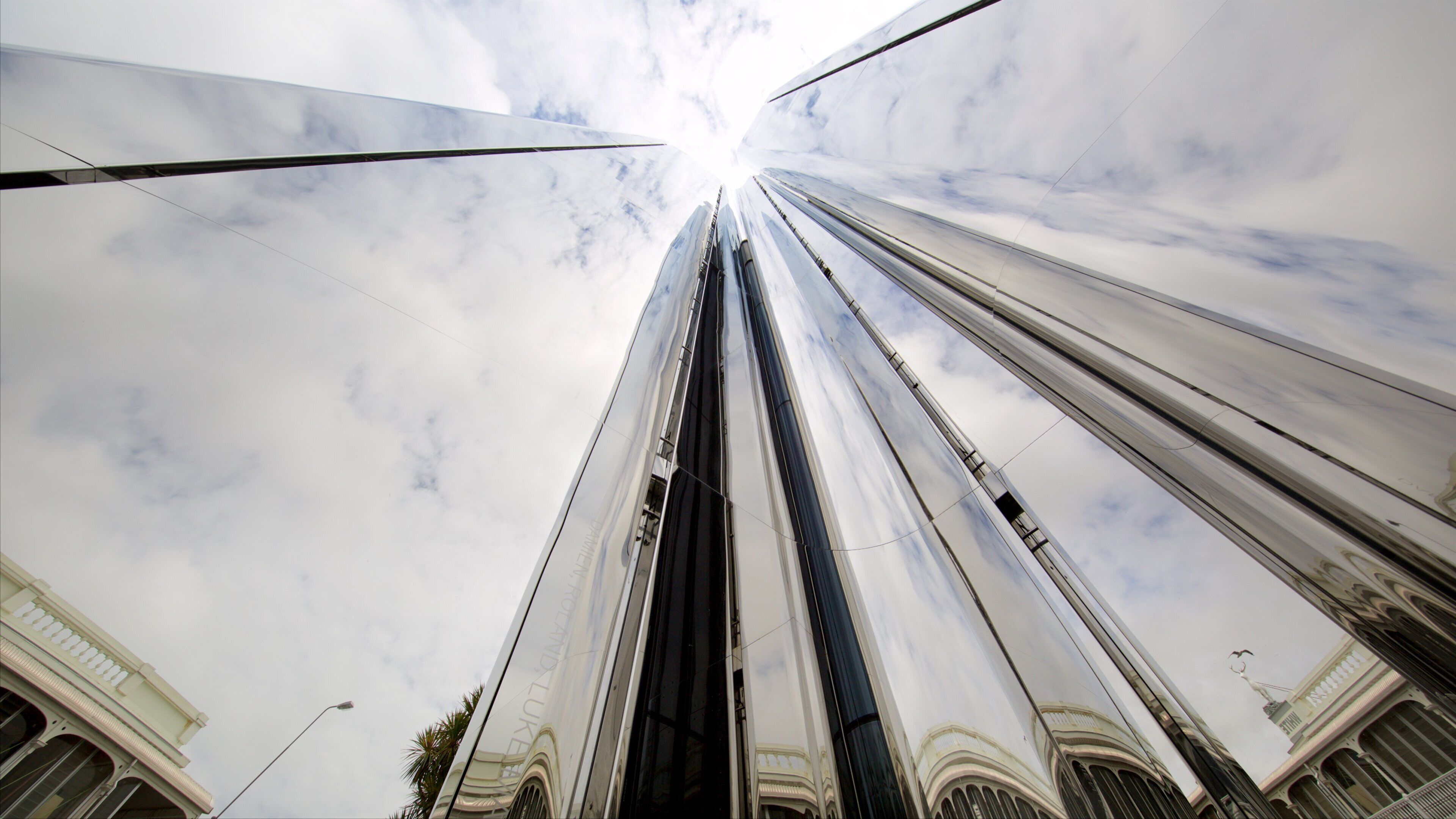 Govett-Brewster Art Gallery caracterizando arquitetura moderna