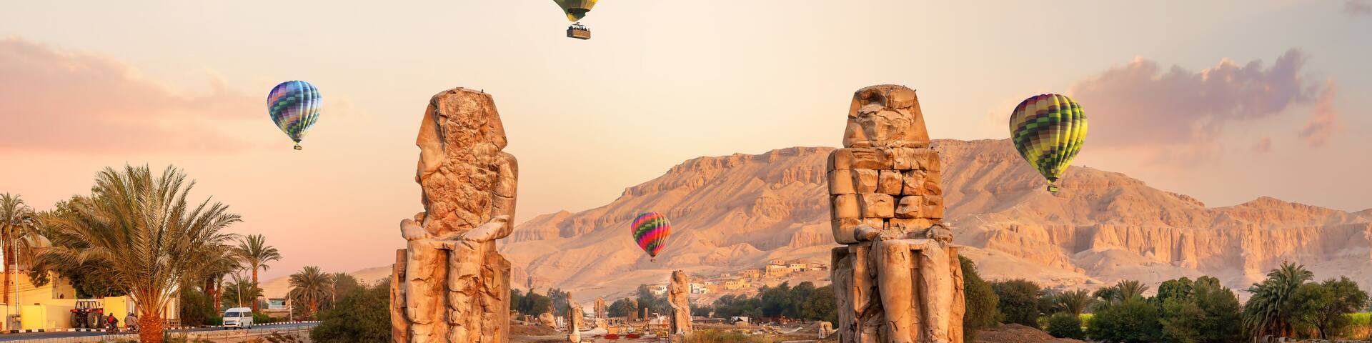 Colossi and balloons