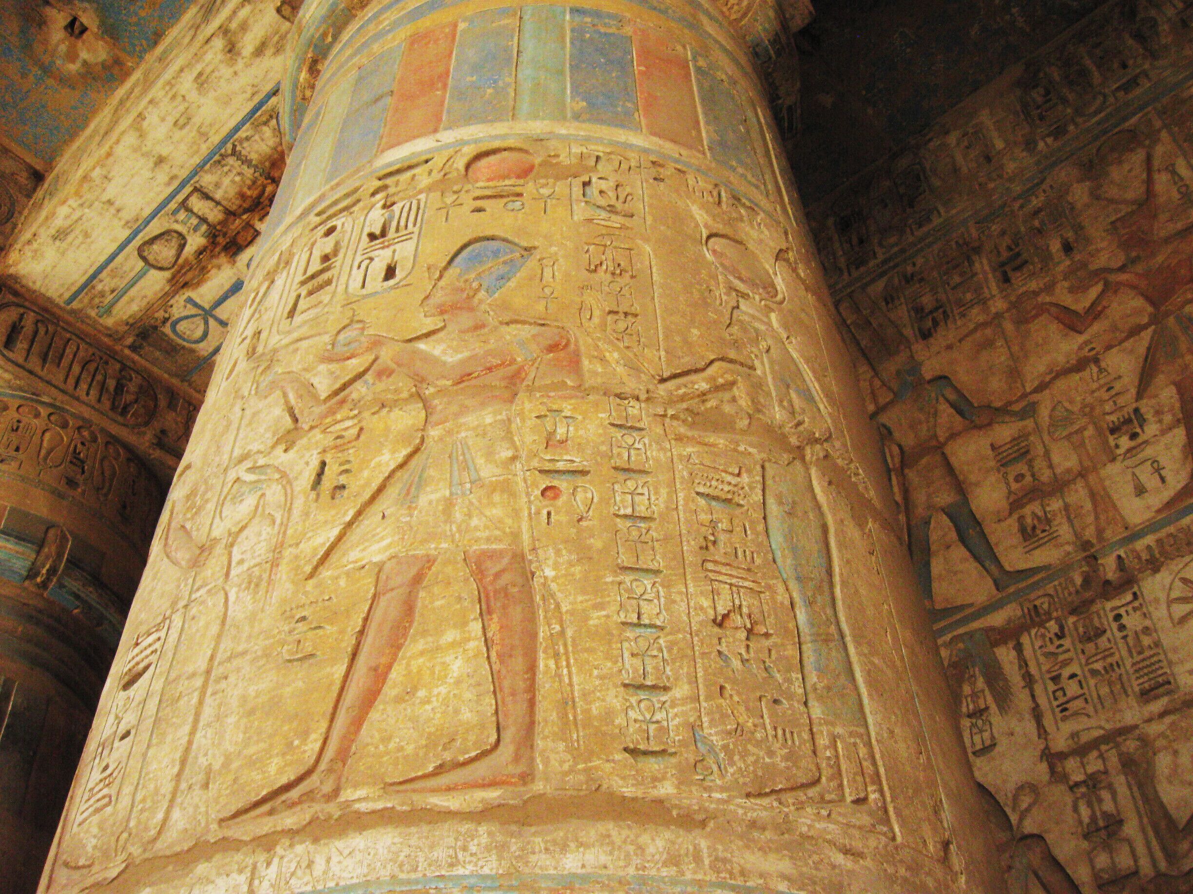 Beautiful colors at Medinet Habu. #architecture