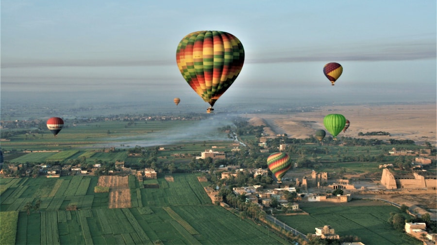 #LifeAtExpediaGroup A hot air baloon ride is one of those must do experiences. To just drift with the wind and the sound and heat of the burners now and then, drifting towards The Valley of the Kings is a magical experience.