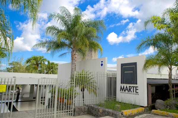 Museo de Arte de El Salvador som viser gadeliv