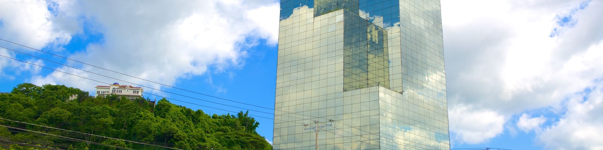 Torre Cuscatlan mettant en vedette architecture moderne et gratte-ciel
