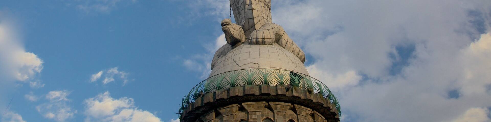 El Panecillo which includes a statue or sculpture and a monument