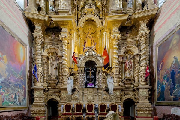 Iglesia de la Merced welches beinhaltet religiöse Aspekte, Kirche oder Kathedrale und Innenansichten