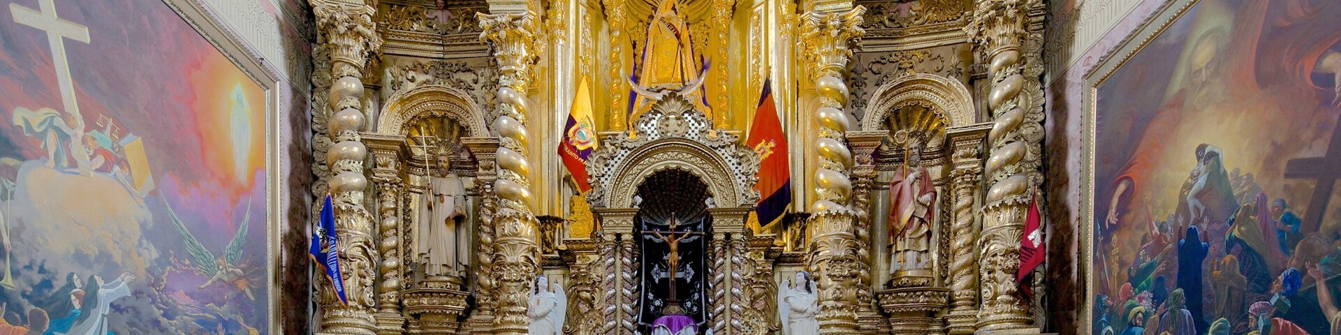 Iglesia de la Merced caracterizando vistas internas, elementos religiosos e uma igreja ou catedral
