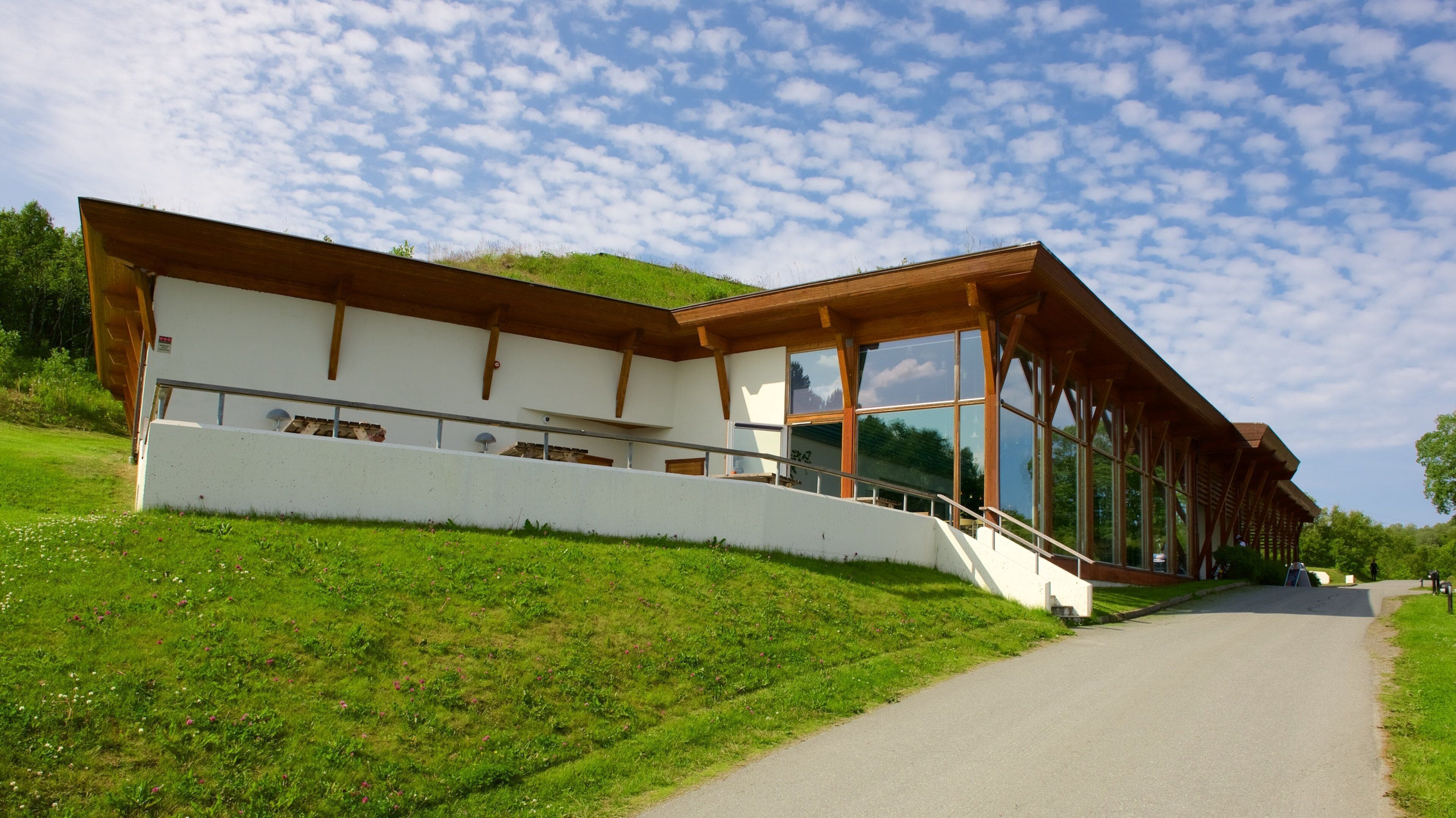 Trondenes Historical Centre featuring a hotel