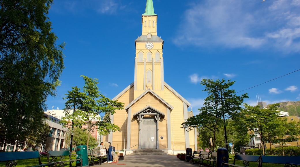 Kathedraal van Tromsø bevat een kerk of kathedraal