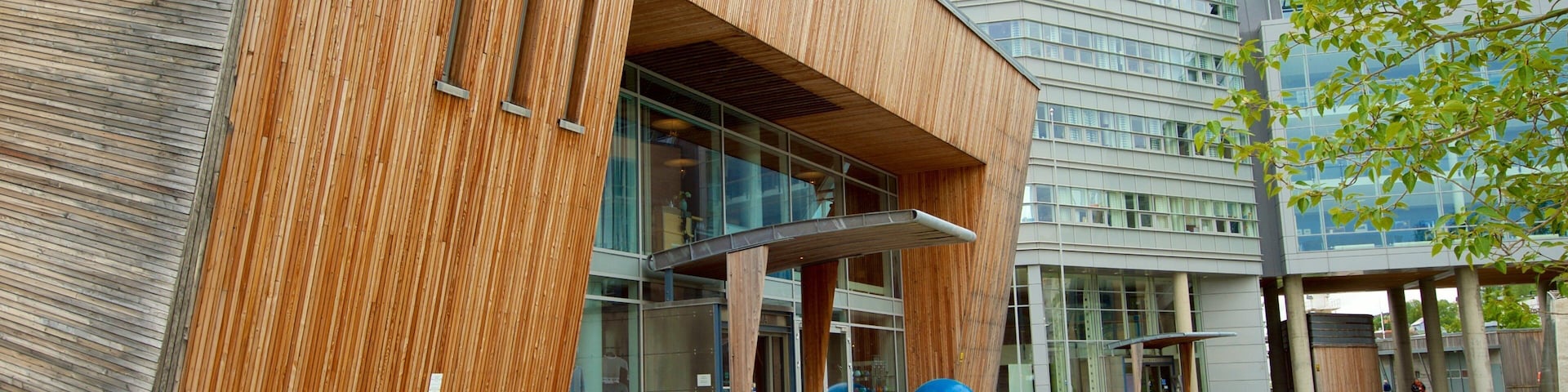 Polaria que incluye arquitectura moderna