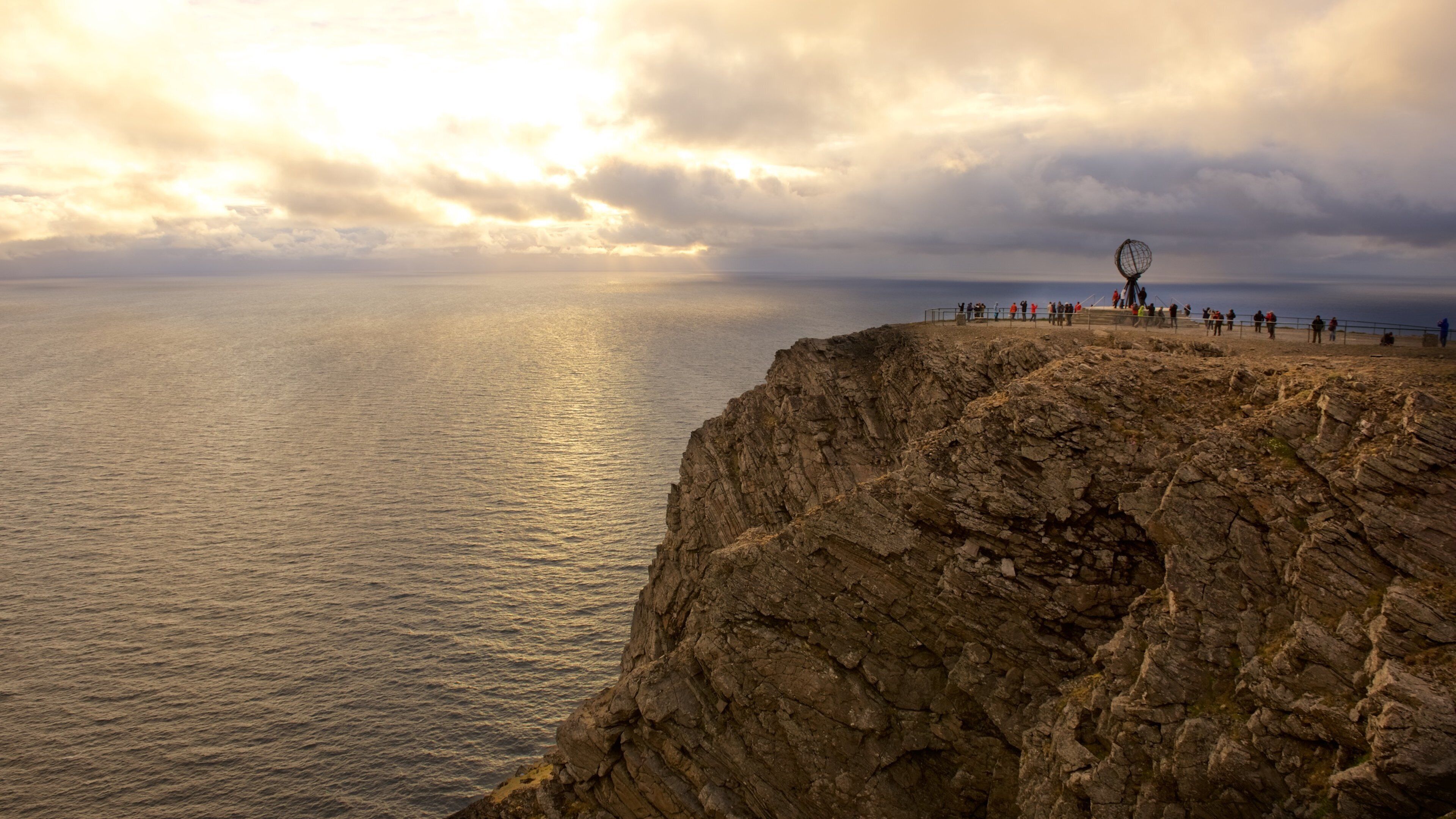 North Cape qui includes panoramas, coucher de soleil et vues