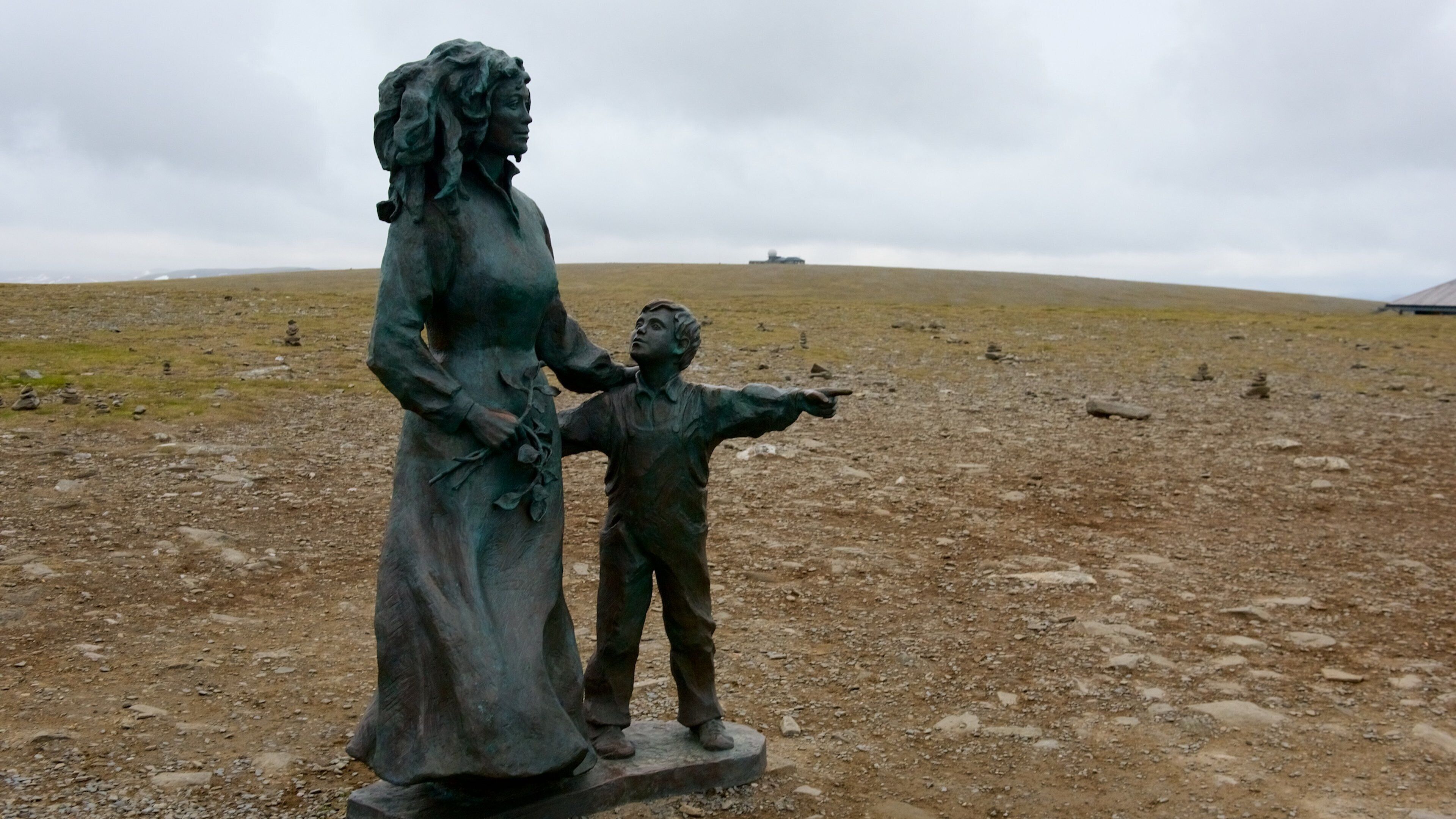 North Cape showing a statue or sculpture