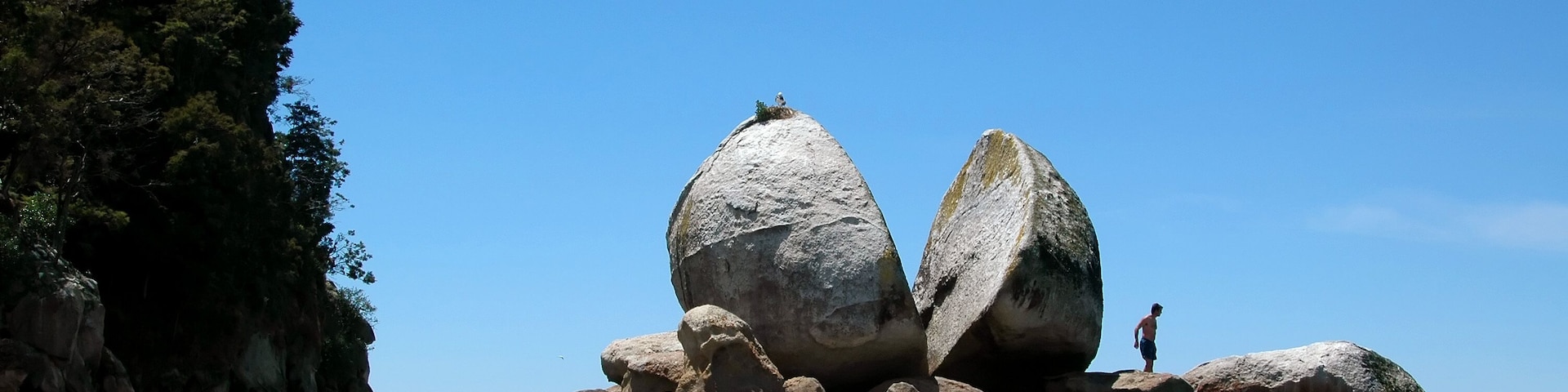 Split Apple Rock, Abel Tasman National Park, New Zealand