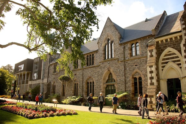 クライストチャーチ植物園 表示 遺跡・遺産 及び 大勢の人々