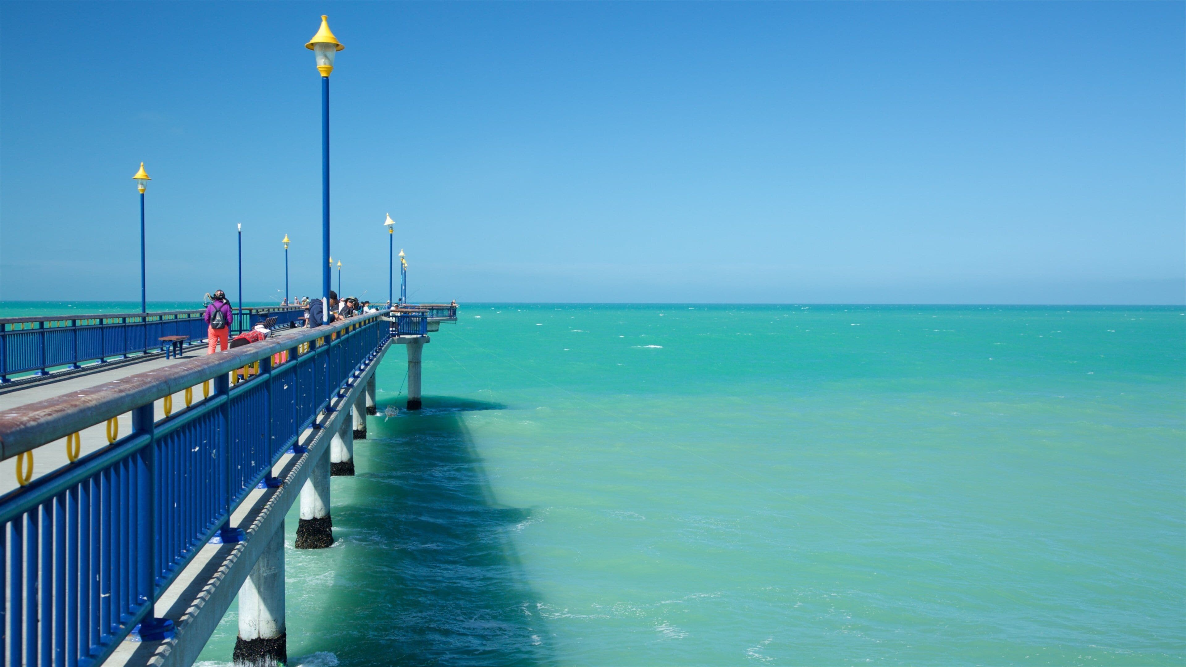 New Brighton Beach which includes general coastal views