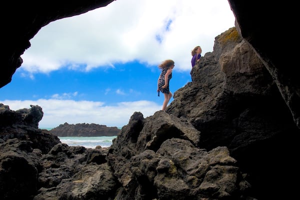 Cave Rock which includes caves