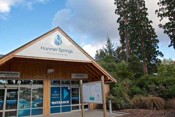 Hanmer Springs Thermal Reserve which includes signage