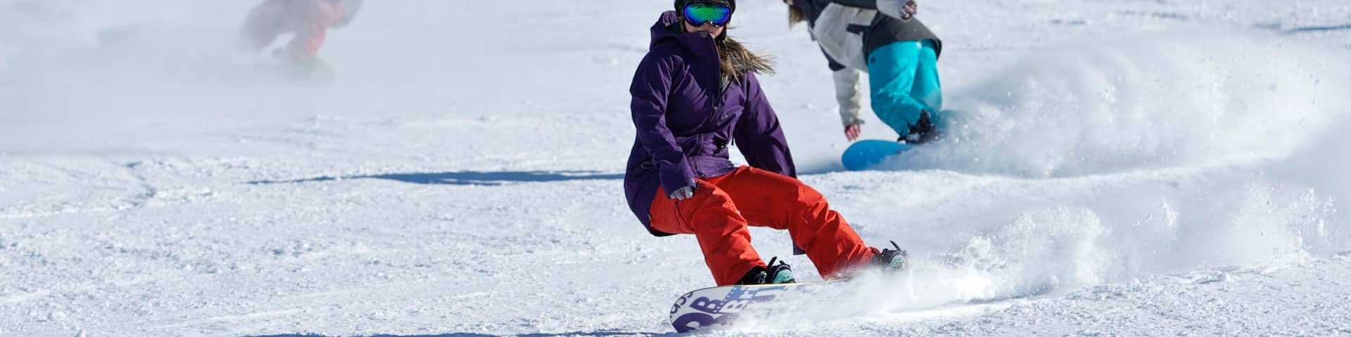 Mount Hutt Skifield featuring a sporting event, snow and snow boarding