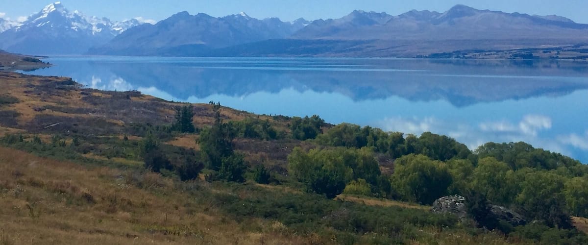 On the way to Mount Cook - the water is the most blue I've ever seen!
#blue