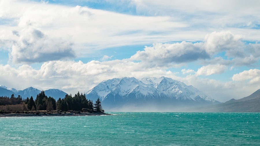 Lake Ohau showing a lake or waterhole and mountains