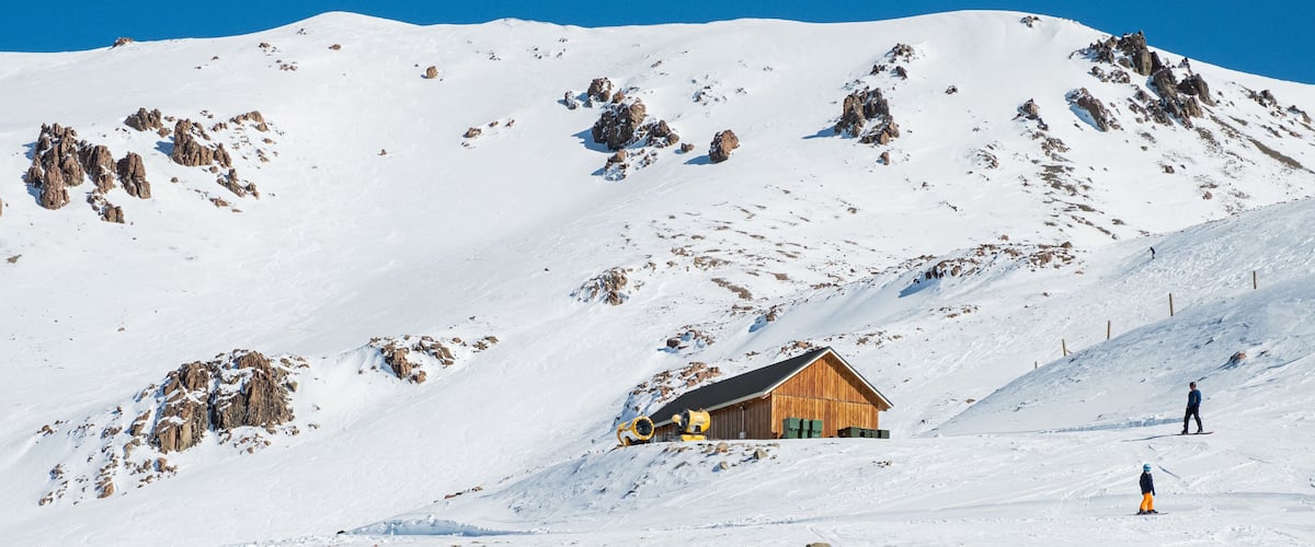 Ohau Skifield showing snow and mountains