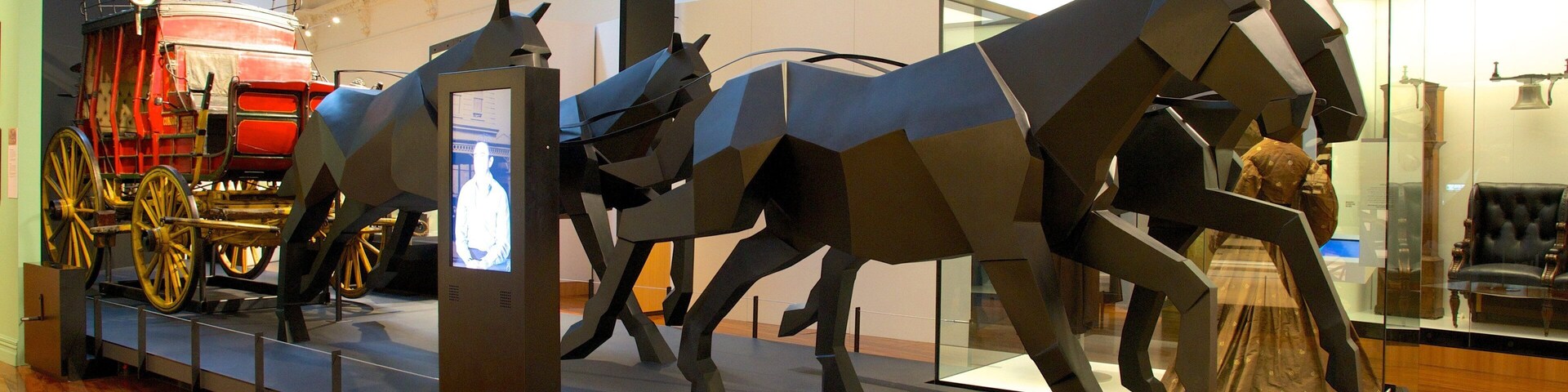 Otago Settlers Museum showing interior views