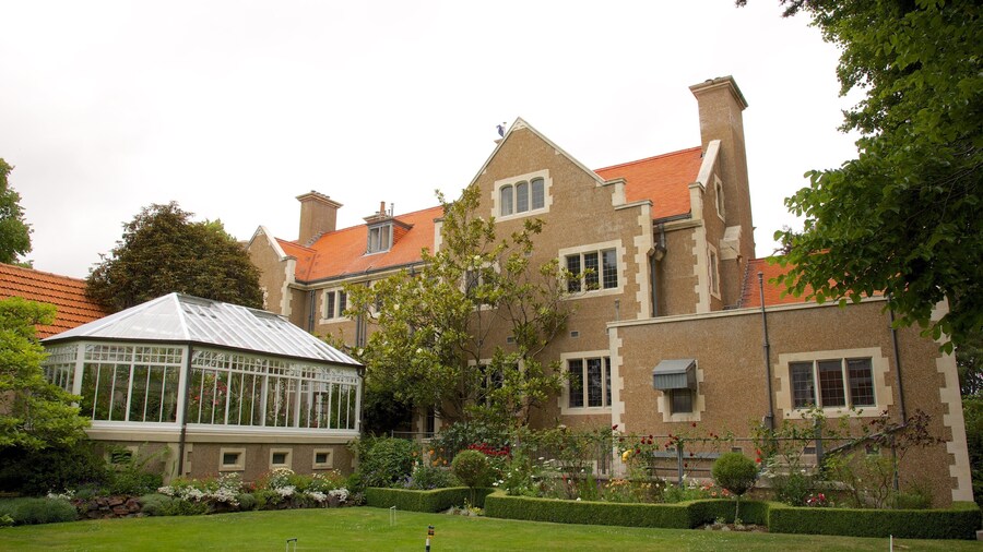 Olveston showing heritage elements