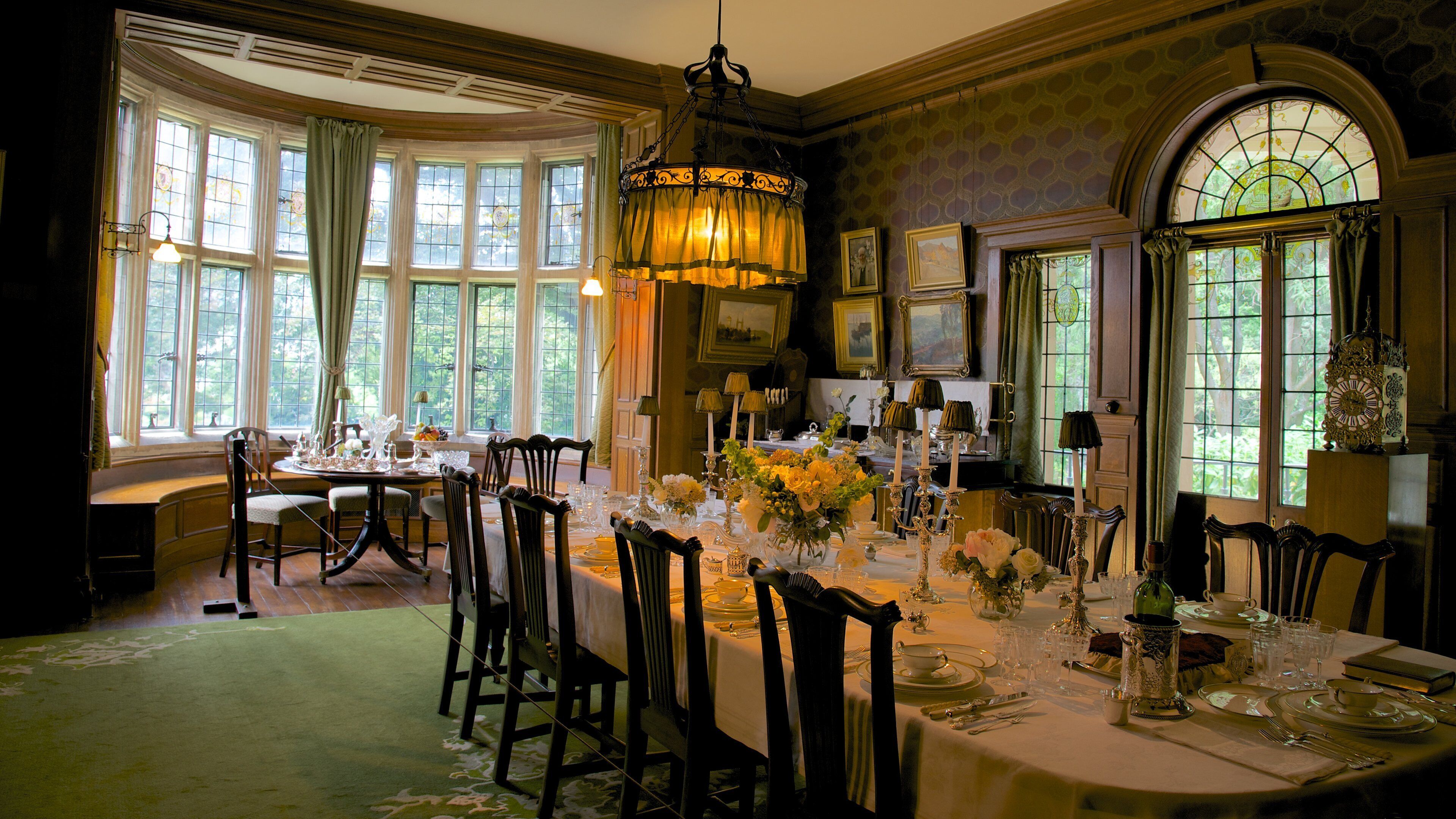 Olveston johon kuuluu sisäkuvat