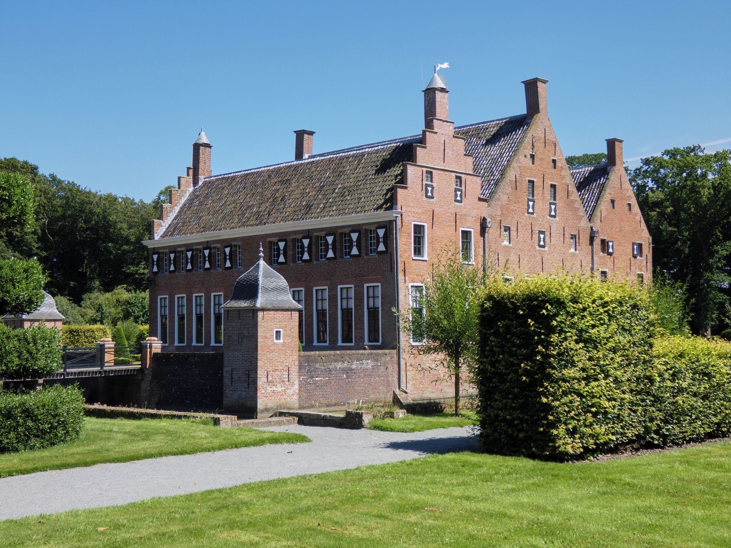 Menkemaborg Uithuizen.

#architecture