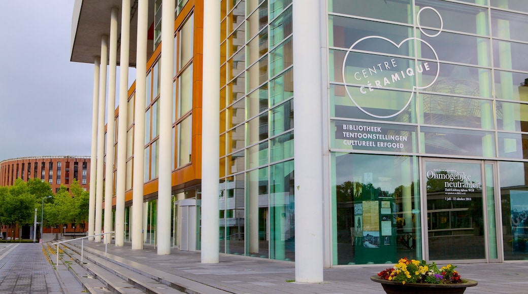 Centre Céramique bevat straten en moderne architectuur