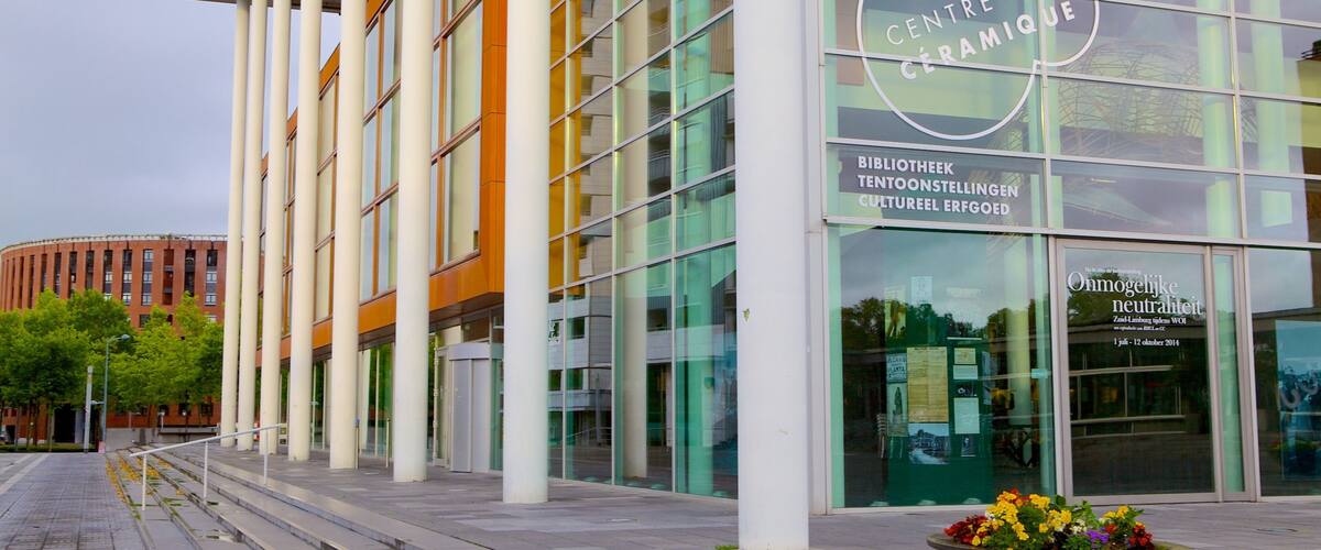 Centre Céramique inclusief straten en moderne architectuur