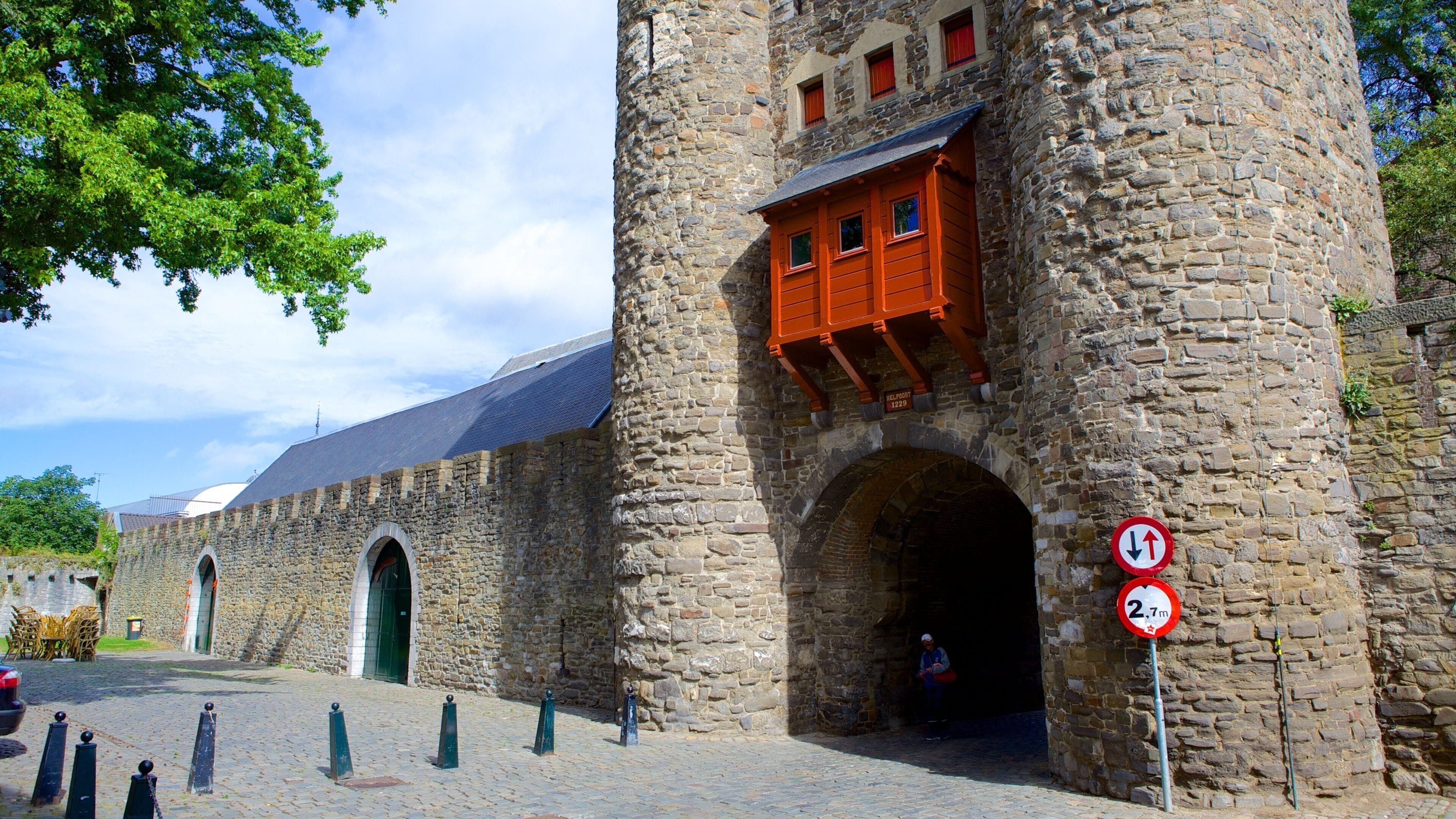 Helpoort which includes heritage elements and street scenes