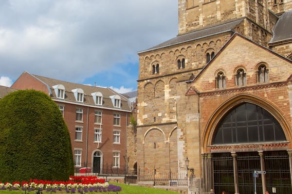 St Janskerk montrant patrimoine historique, église ou cathédrale et patrimoine architectural