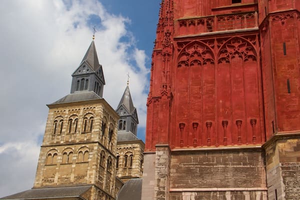 St. Janskerk featuring a church or cathedral, religious aspects and heritage architecture
