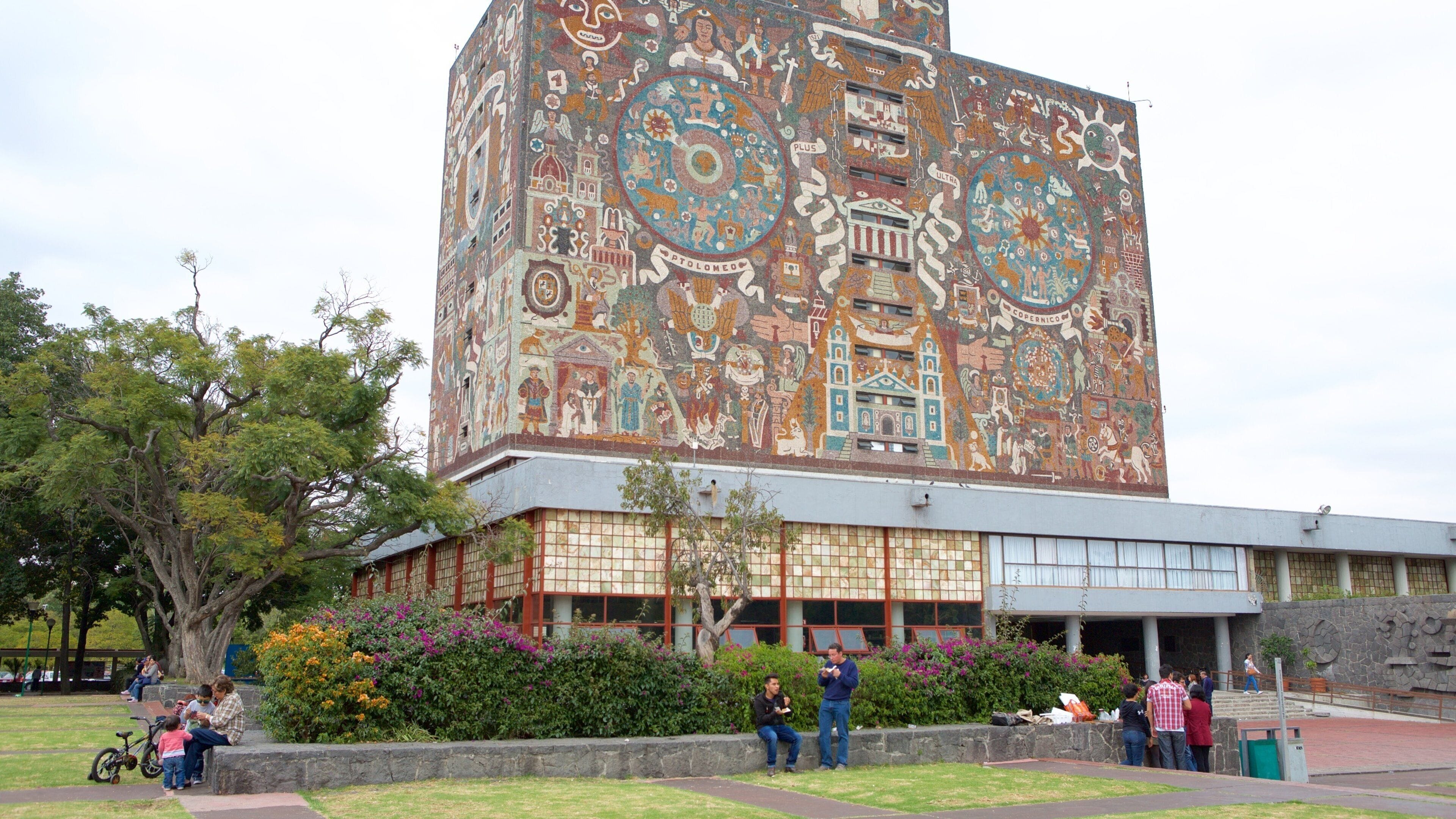 メキシコ国立自治大学 表示 庭園