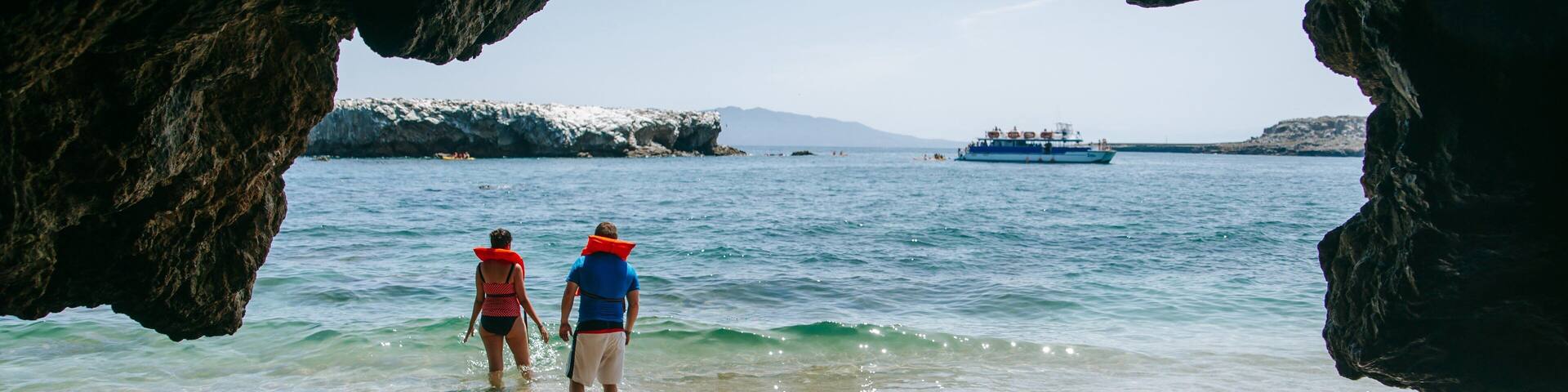 Marietas Islands showing general coastal views and swimming as well as a couple