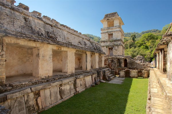 Präkolumbianische Stadt und Nationalpark von Palenque mit einem Geschichtliches