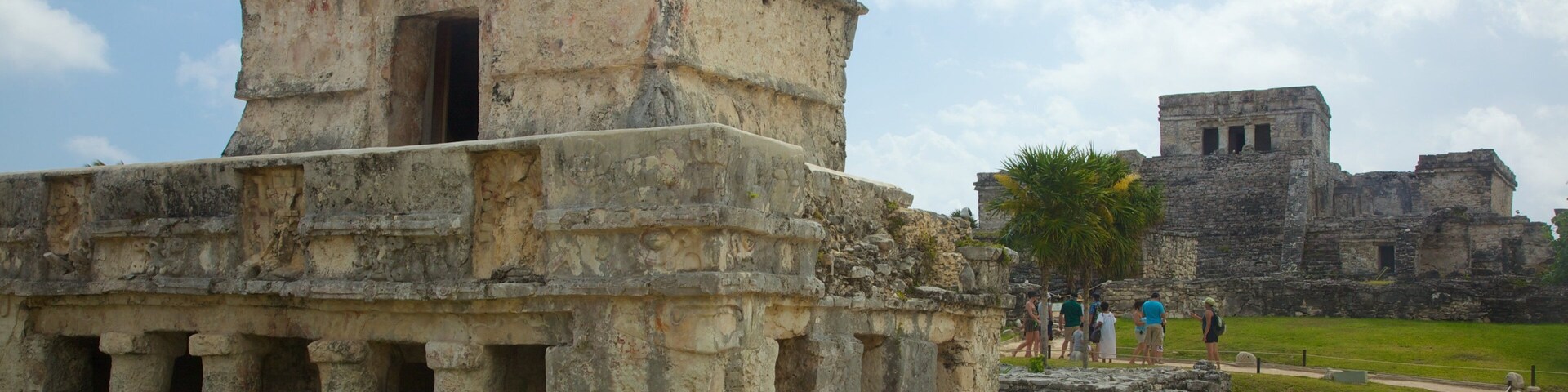 Yucatan Peninsula featuring heritage elements and building ruins