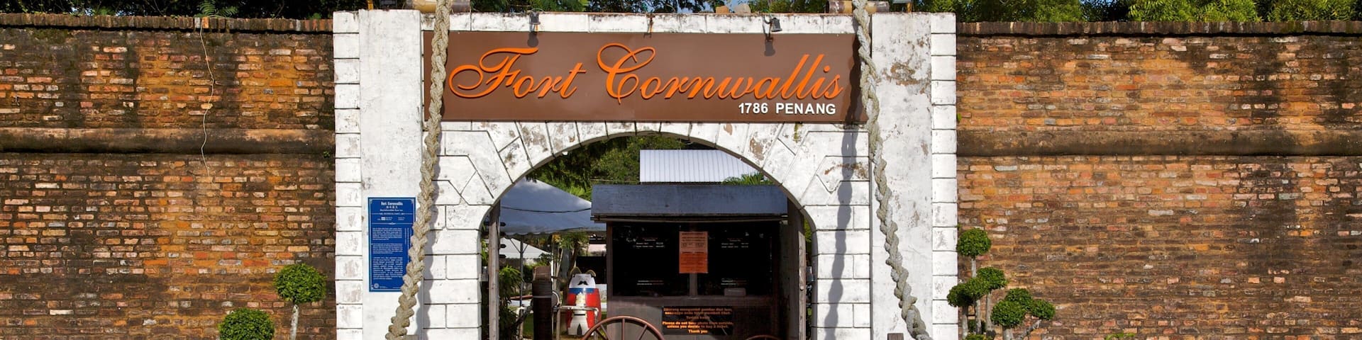 Fort Cornwallis which includes heritage architecture