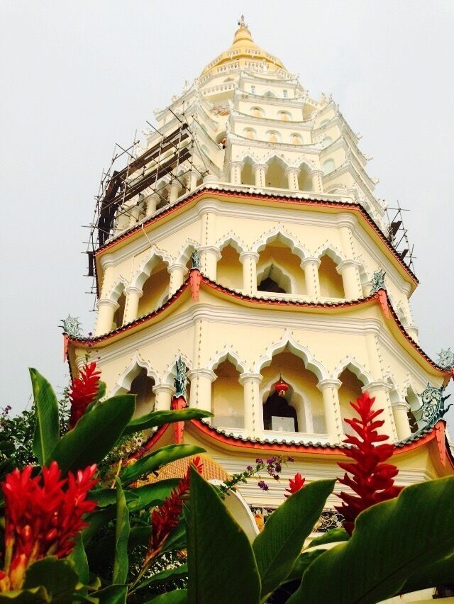 A hazy morning at the temple at Kek Lok Si temple in Penang, Malaysia.