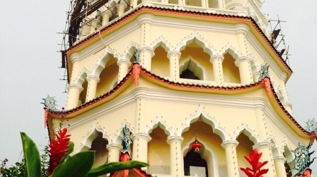 A hazy morning at the temple at Kek Lok Si temple in Penang, Malaysia.