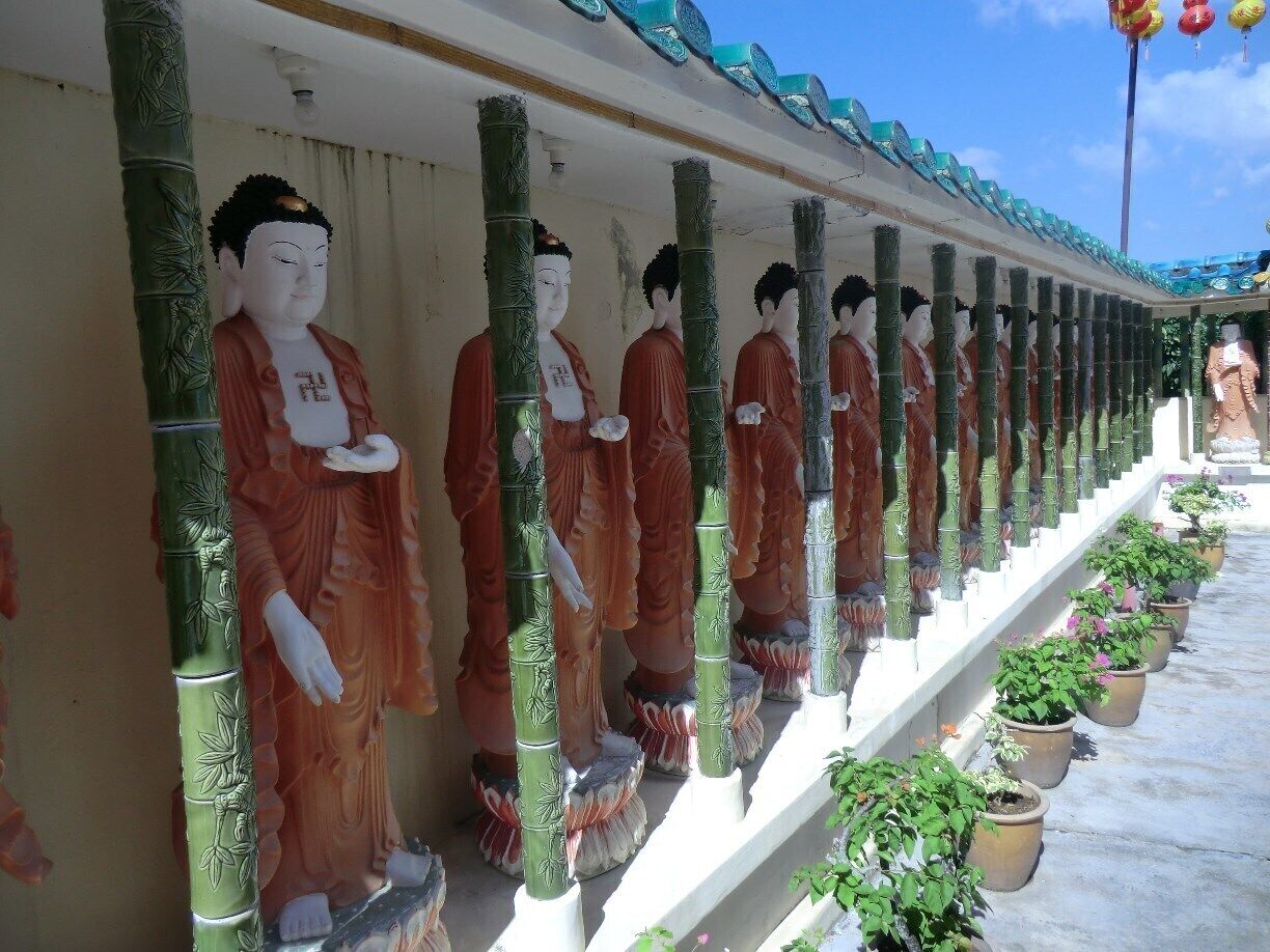 Also known as the Temple of Supreme Bliss, Kek Lok Si is said to be the largest Buddhist temple in Southeast Asia.