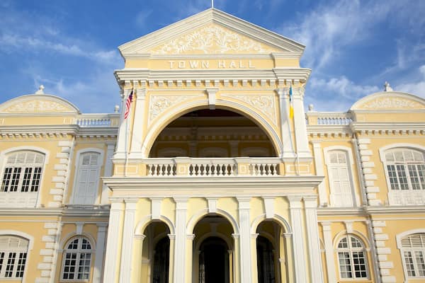 Penang City Hall featuring heritage architecture and an administrative buidling