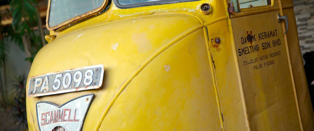 Penangin osavaltion museo featuring rautatiehen liittyvät esineet