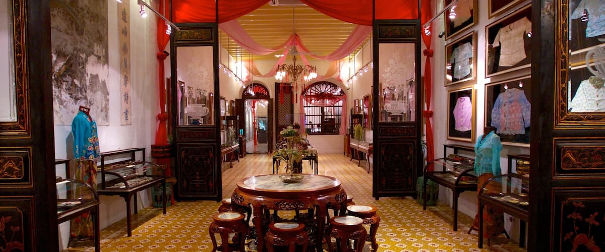 Pinang Peranakan Mansion showing interior views