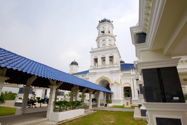 Johor Bahru mit einem Moschee und historische Architektur